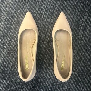 Elegant Women's Beige Pointed Heels